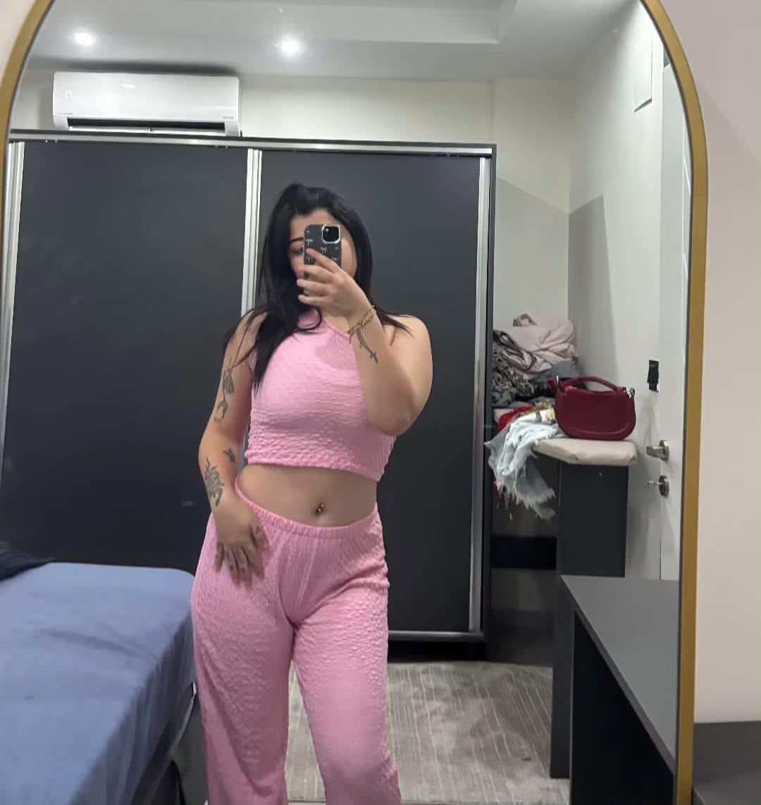 Yurtsever Kültürlü Partner Bayan Escort Neval